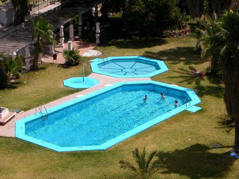 Apartamentos Jardines Del Gamonal Málaga Exteriör bild